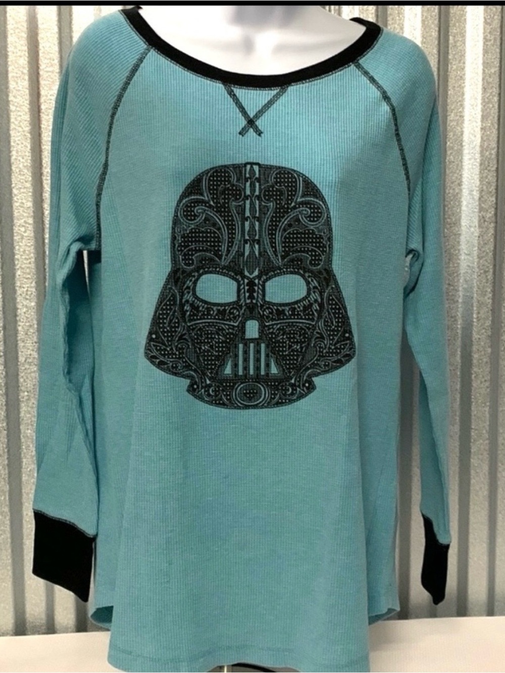 Star Wars Blue Thermal Darth Vader Graphic Menβs Medium Long Sleeve Shirt